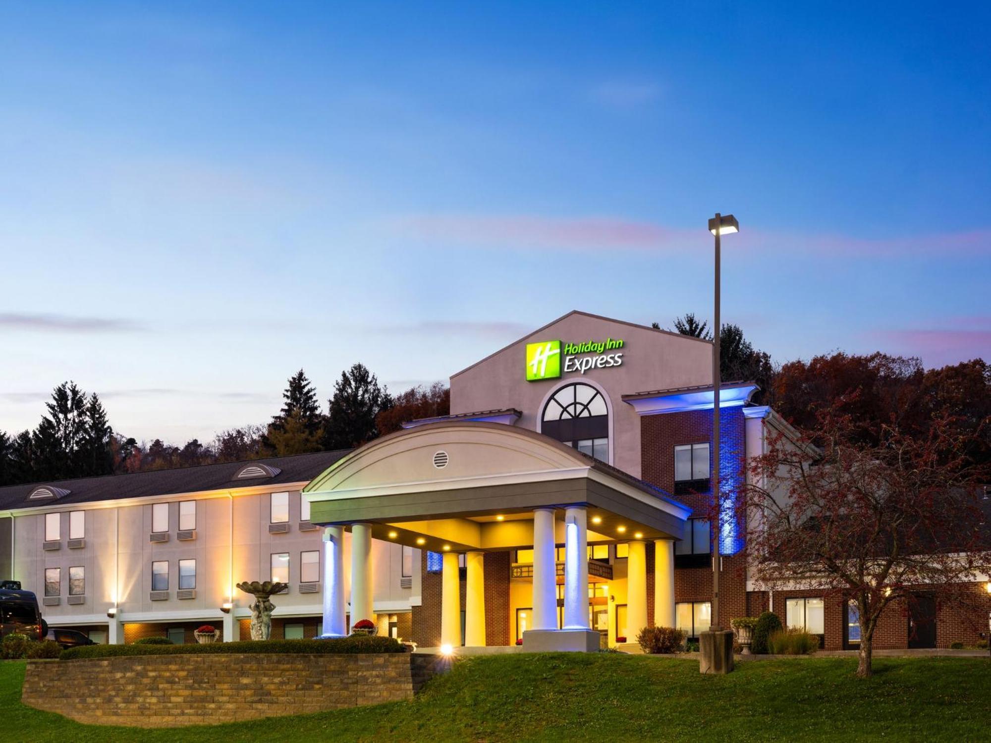 Holiday Inn Express Мідвілл Екстер'єр фото